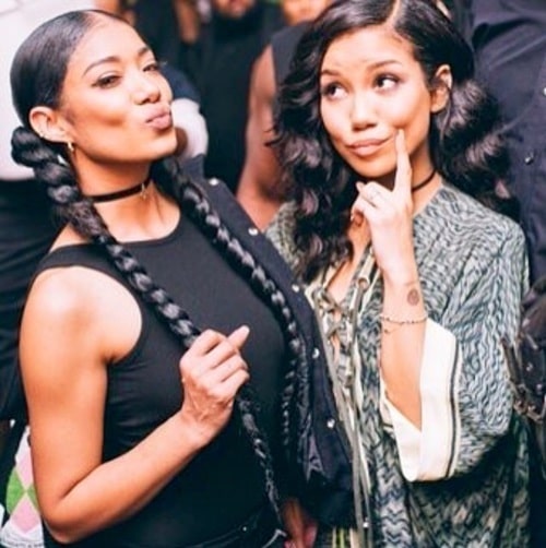 A picture of Jhene Aiko with her elder sister, Mila J.